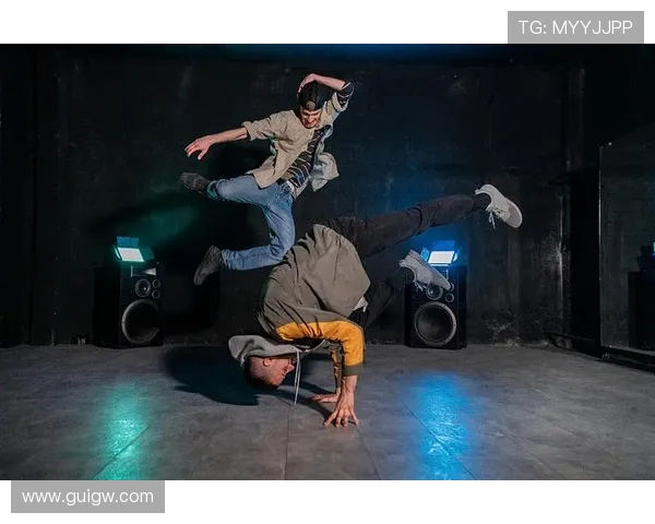 南京街舞队战术之争引发热议舞者们的理念碰撞与未来发展探讨